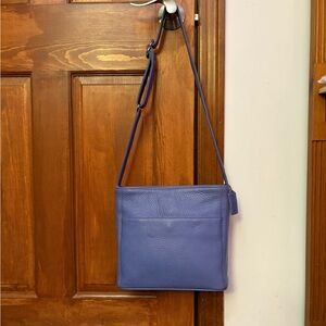 Vintage Coach 4924 Sonoma Pocket Zip, Periwinkle Leather Bag EUC